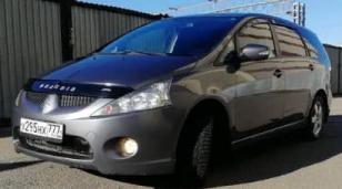 Дефлектор капота (мухобойка) Mitsubishi Grandis с 2003–2011 г.в. (Митсубиши Грандис) Вип Тюнинг